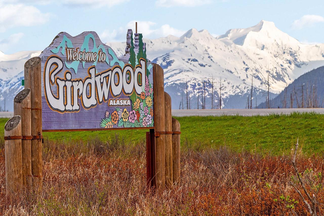 Crow Creek Hotel Girdwood Exterior photo